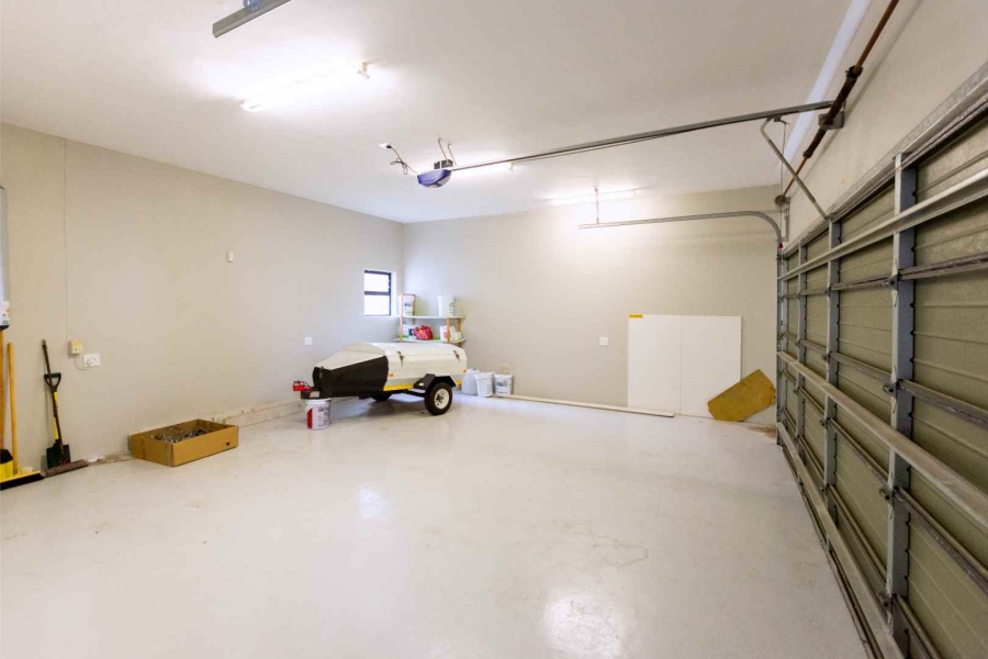 5 Bedroom Property for Sale in Calypso Beach Western Cape